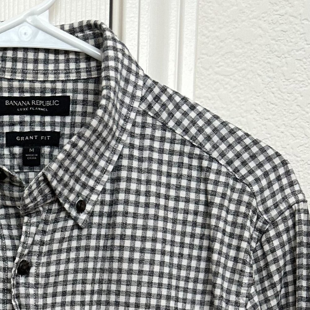 Banana Republic - Luxe Flannel Button Down Shirt - Grant Fit
